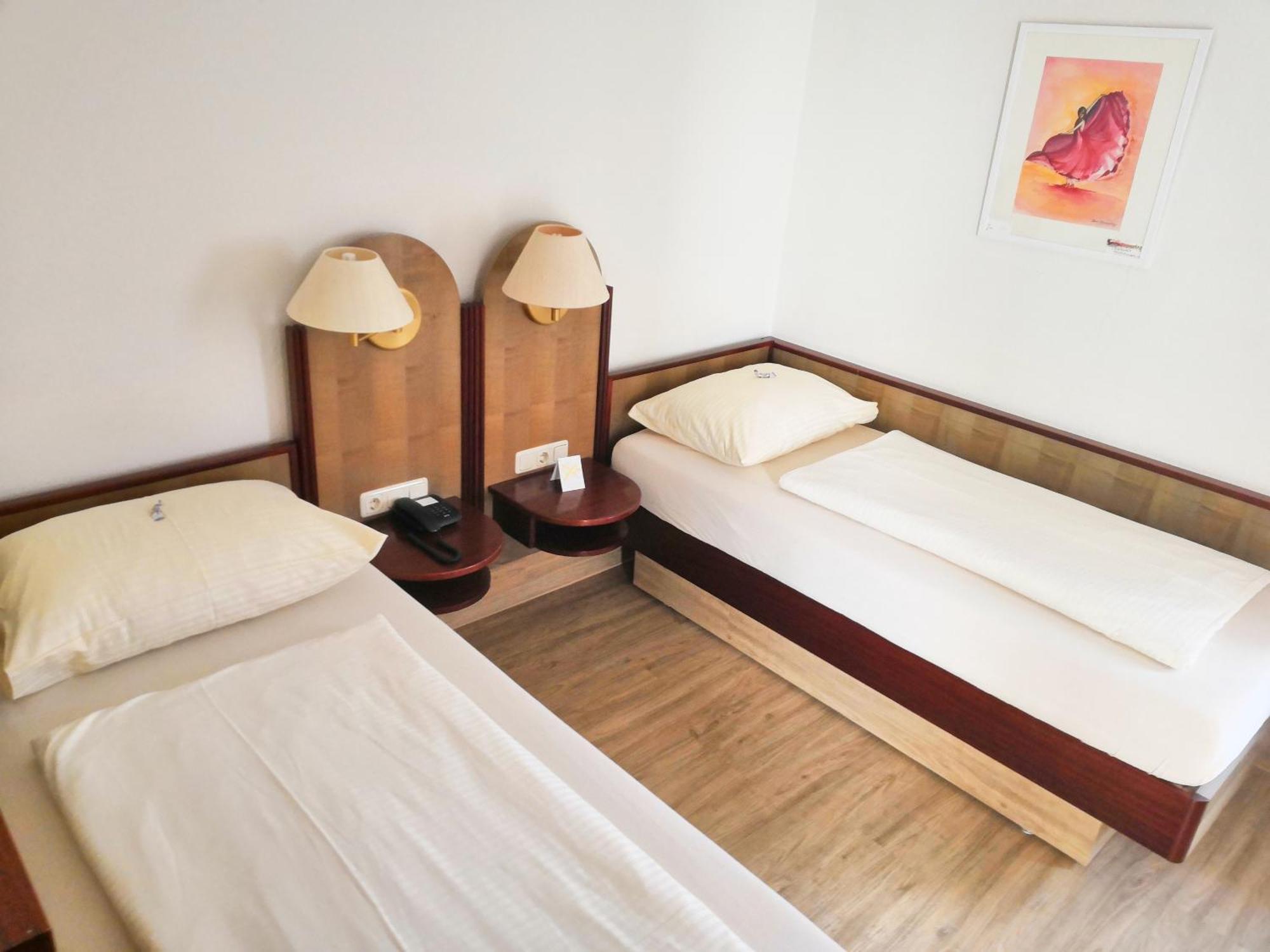 Hotel Fantasie Ansbach Kültér fotó