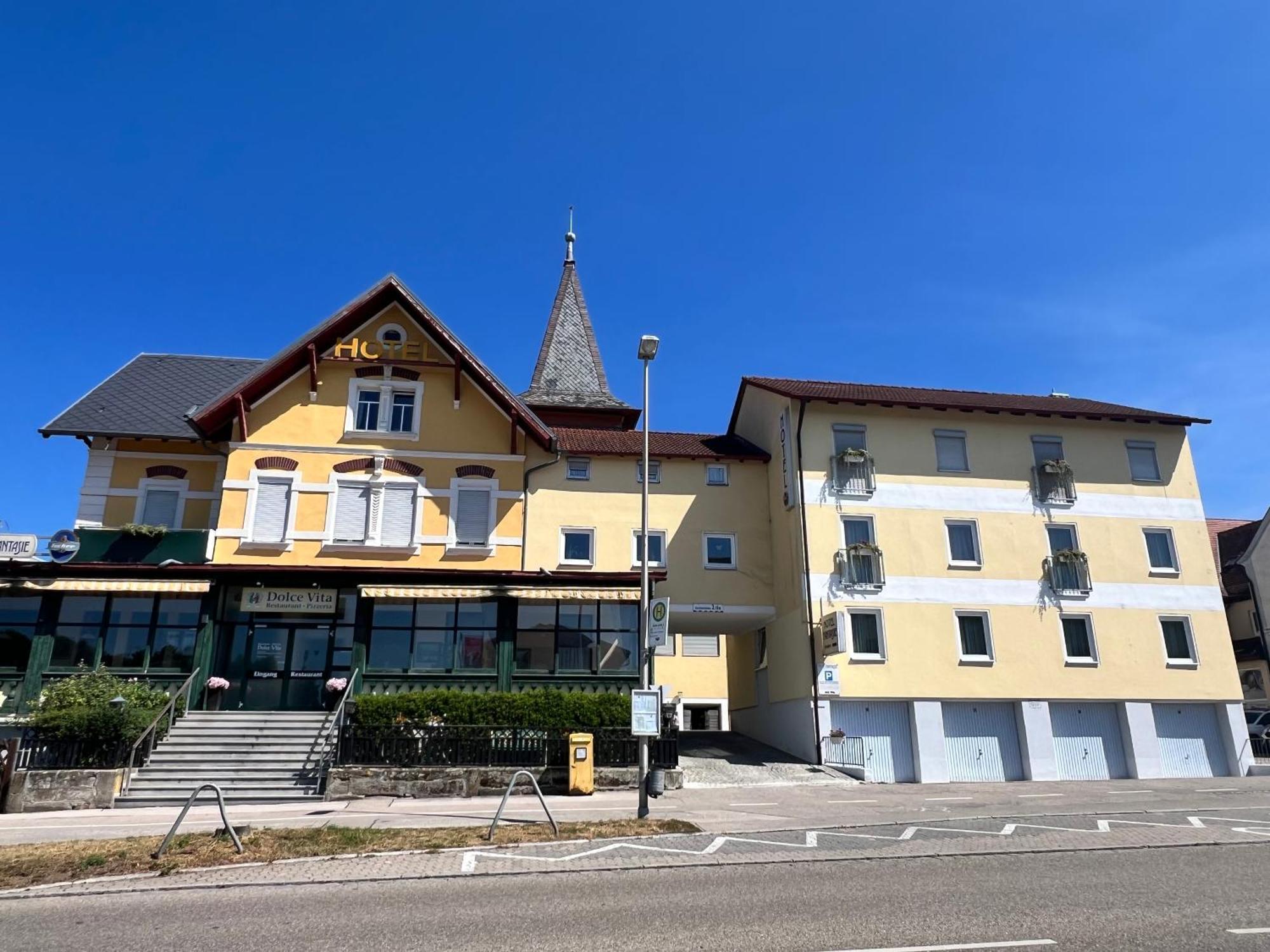 Hotel Fantasie Ansbach Kültér fotó